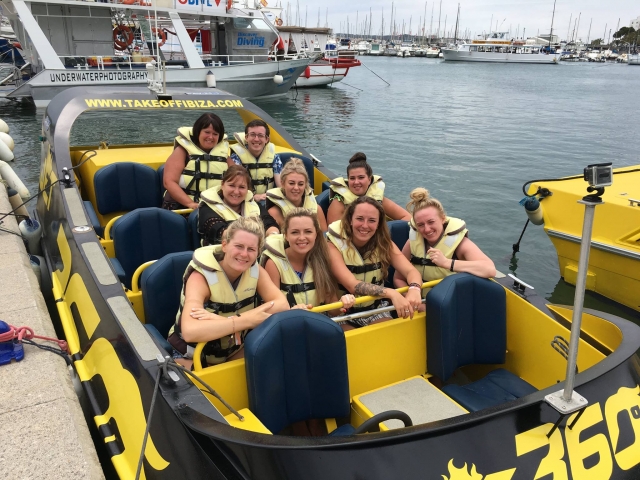 En el speed boat en el puerto de Ibiza